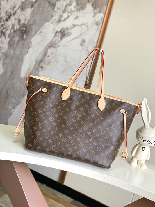 Authentic Louis Vuitton Neverfull MM in Monogram Canvas Exclusive Apparel